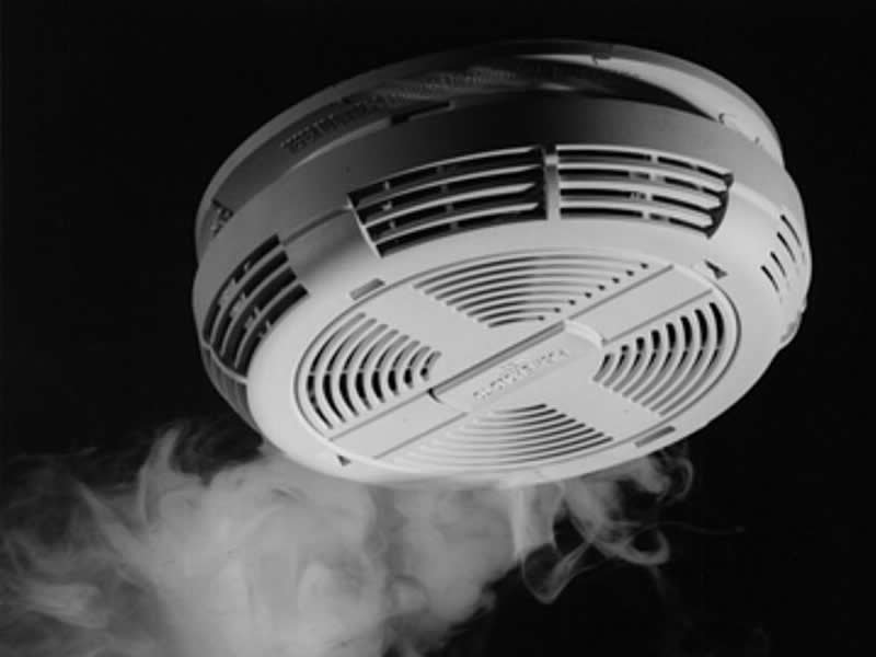 Fire Department Suggests You Check Smoke and Carbon Monoxide Alarms dlvr.it/Pt2lMS https://t.co/76hlysDMCT