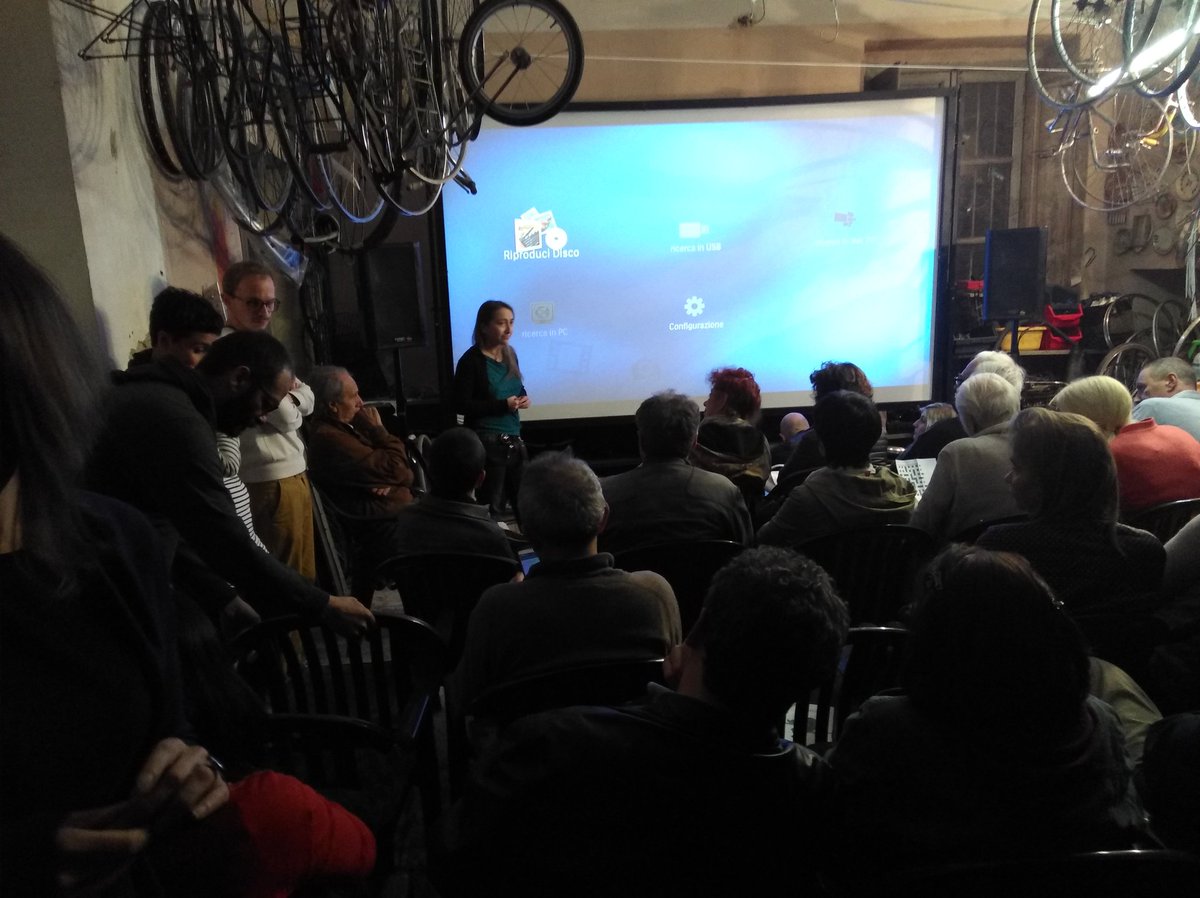 alteracultura's tweet photo. #movingTFF alla Ciclo officina letteraria @ecoborgo ora https://t.co/YKQEMNhRO8