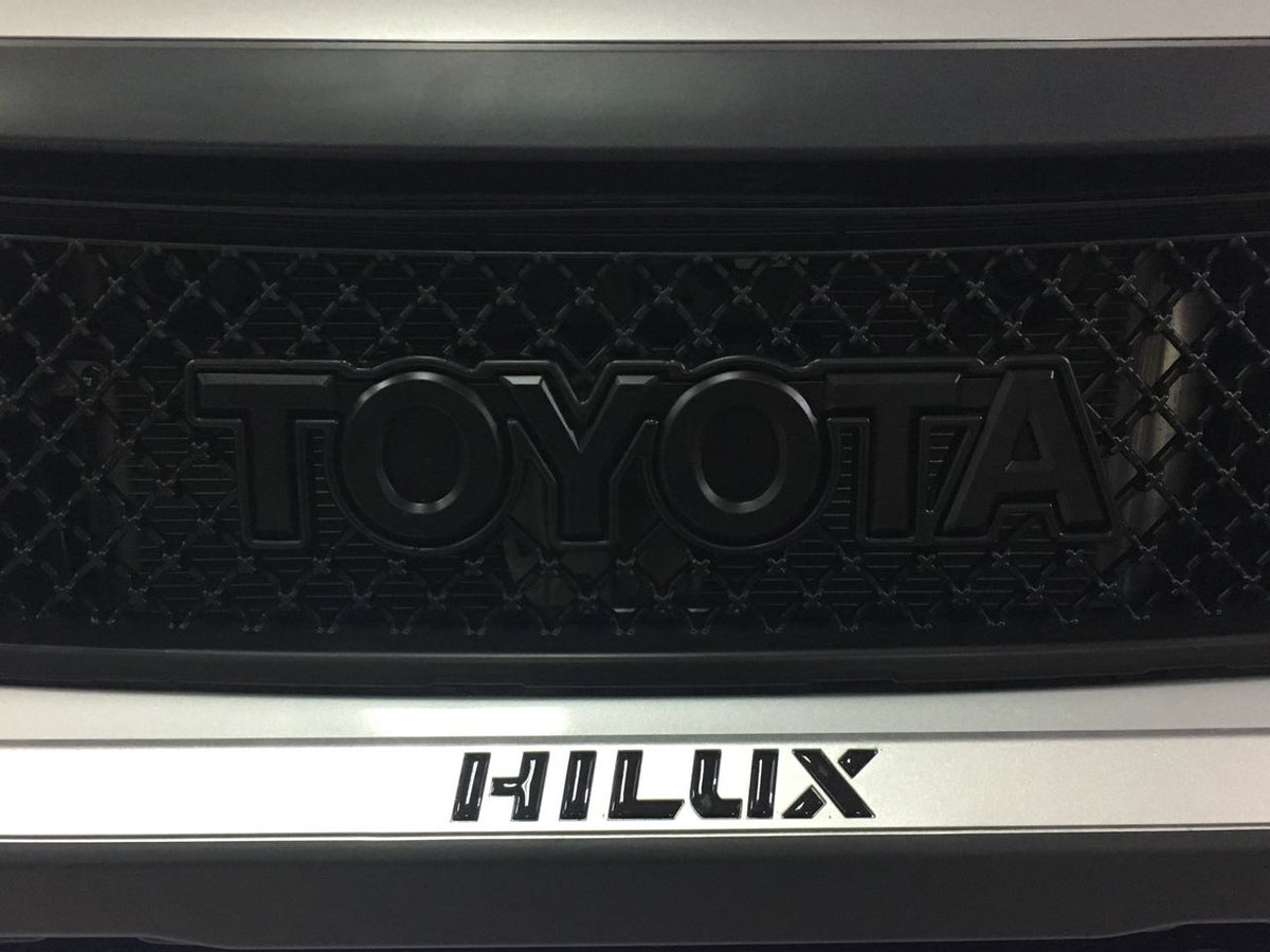 RicardoPerezSA's tweet photo. ¡Con tu Hilux nada te detiene! Solo quedan 2 días del Panamá Motor Show. ¡Hoy comenzamos a las 2 pm! #ToyotaEsToyota #PMS2017 💪 https://t.co/XcwoDlLcML