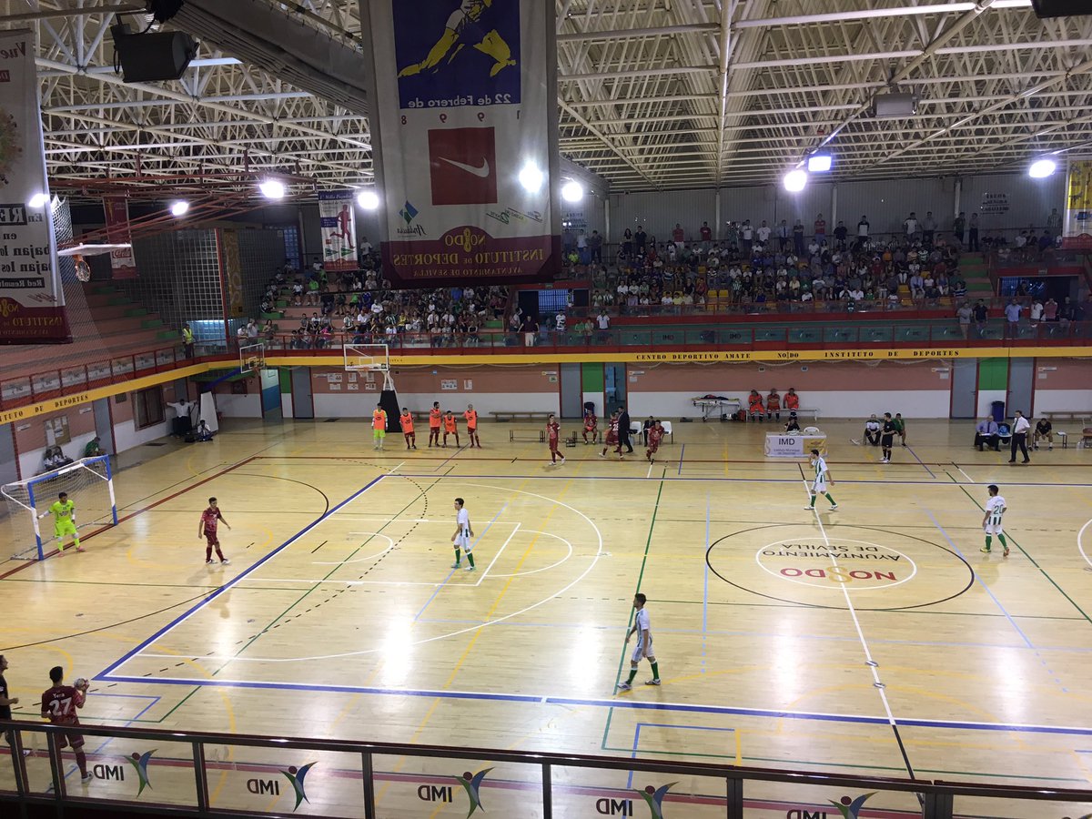 FranVergara94's tweet photo. ¡Estamos en directo en BETIS TV con el @RealBetisFS y el filial del @ElPozoMurcia_FS! Vence 1-0 el #BetisFS https://t.co/a6dV5MarO0