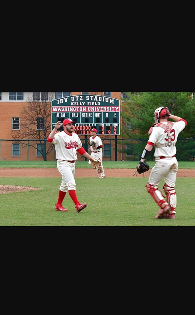 Brendan_Hall14's tweet photo. Extremely blessed to announce my commitment to further my education and baseball careers at Washington University! #GoBears https://t.co/0sxKg0lfAN