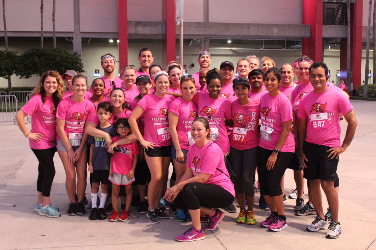 Jabil's tweet photo. 3k runners, including 52 Jabil employees, participated in today's @TBBuccaneers TC5K run supporting breast cancer research #JabilCares🏴‍☠️🎖️ https://t.co/kyDtzGp5YY