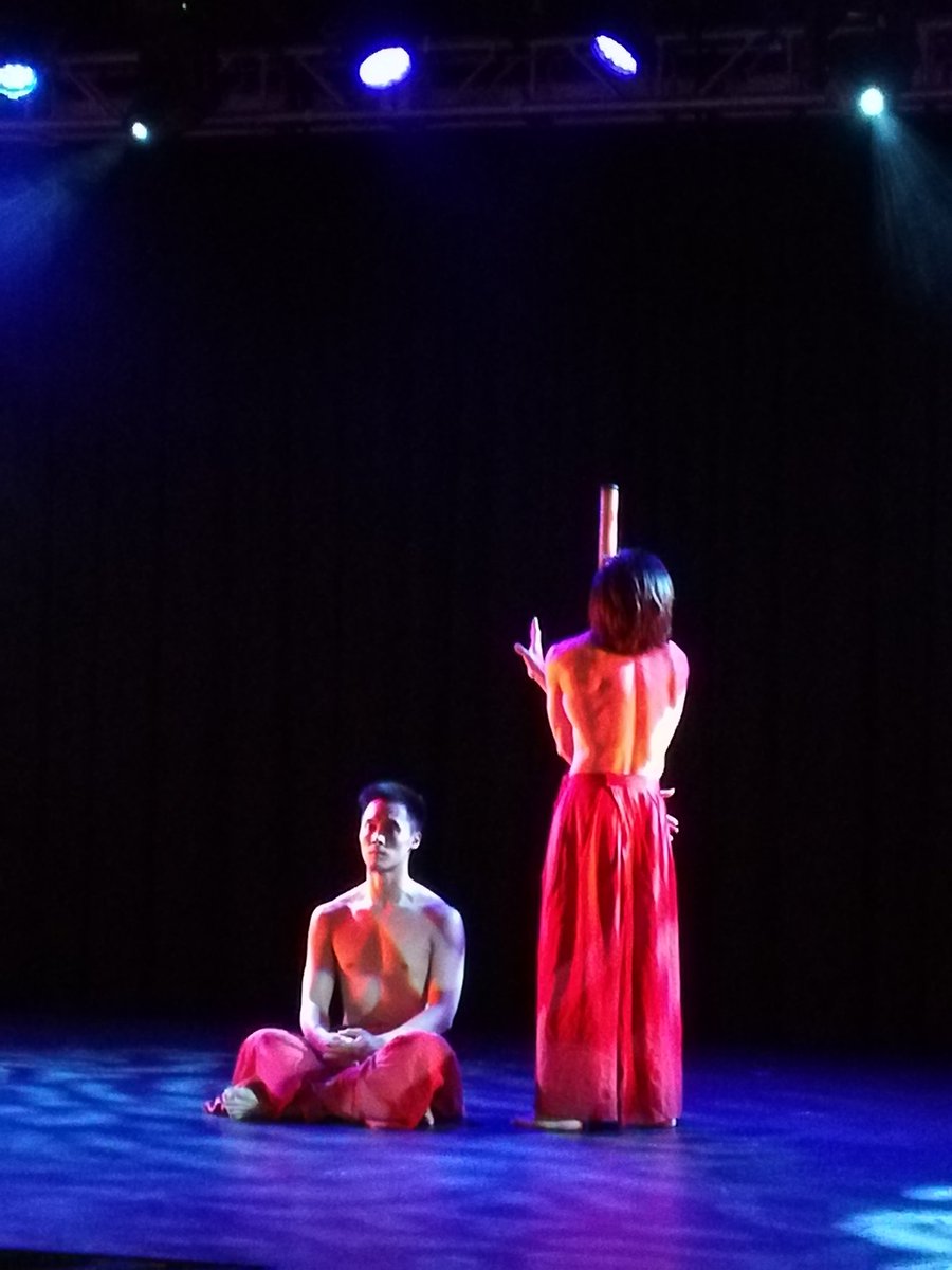 dtks888's tweet photo. @houseofabsolute's #OrlandoWarrior, waacking+Shaolin (@casukorg @southbankcentre) + #SiRawlinson's hip-hop #Ink, both great! #ChinaChanging https://t.co/EsBBnaIILI