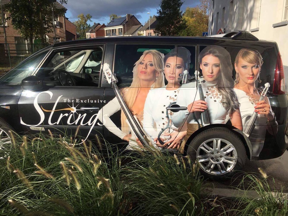 KClabots's tweet photo. Hello to the new pimped up Strings's mobile β¨β¨β¨β¨#theexclusivestrings https://t.co/2cmWG4SVmh