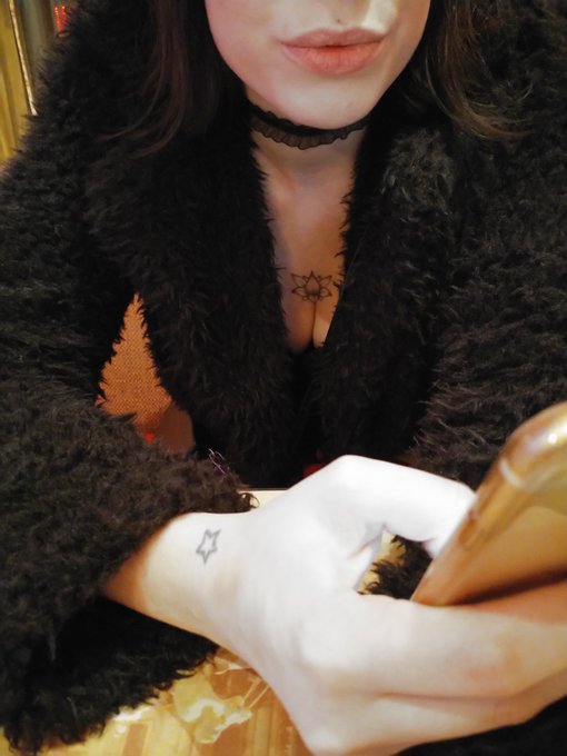 J☆nne’s pics and videos