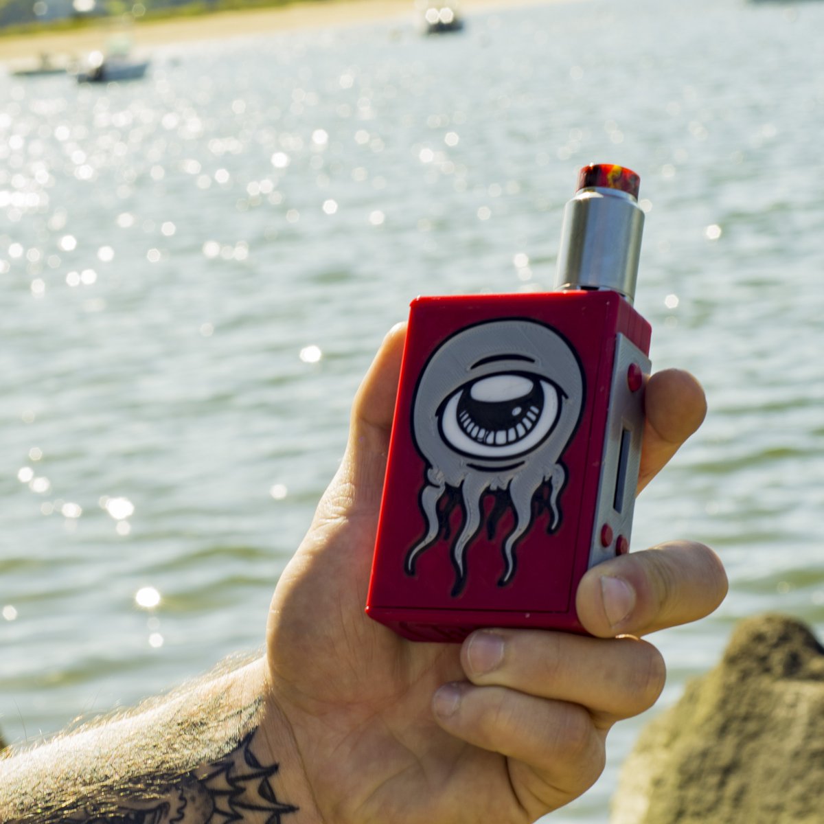 Another new pic of the FiP #DNA75 prototype. Looks dead #sexy on the beach. #3Dprinting #vape #vapeporn