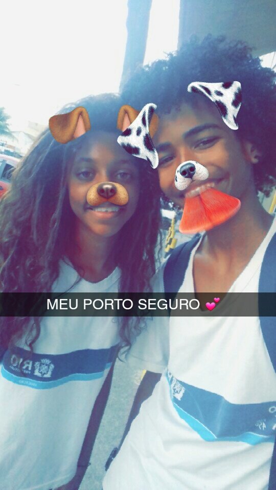 MacallystteR's tweet photo. MEU IRMÃO ME ESTRESSA EM CASA EM QUALQUER LUGAR... MAIS TAMBEM ME FAZ RIR E ME DEIXA MUITO FELIZ 💖✌ https://t.co/8tZORgMfq1