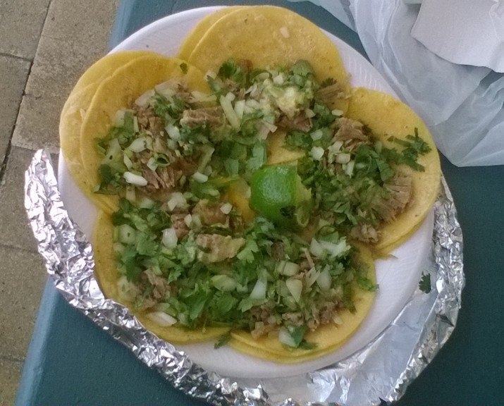 Beautiful sight in downtown #SanAntonio. Why don't we see this every day? #tacotrucks