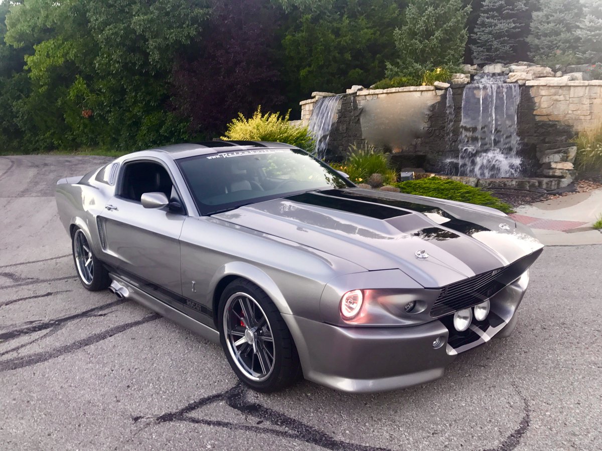 JCFisher7's tweet image. The Mustang is almost ready for #Vegas!  #Battleofthebuilders #sema2017 @SEMASHOW #SEMA #Semaignited @thetexastenors @mbquart @Retrobuilt