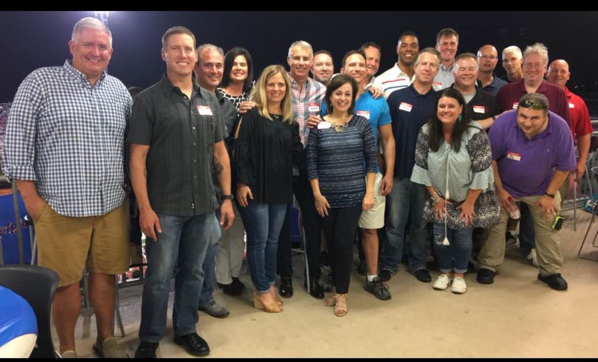 KirkKarey's tweet photo. @JJPHS SC1987 celebrated 30 yrs at the 🏈game. 30yrs can change hair color & thickness, but not friendships. #mustangs4ever #RISDGreatness https://t.co/1sA0lJFP7j