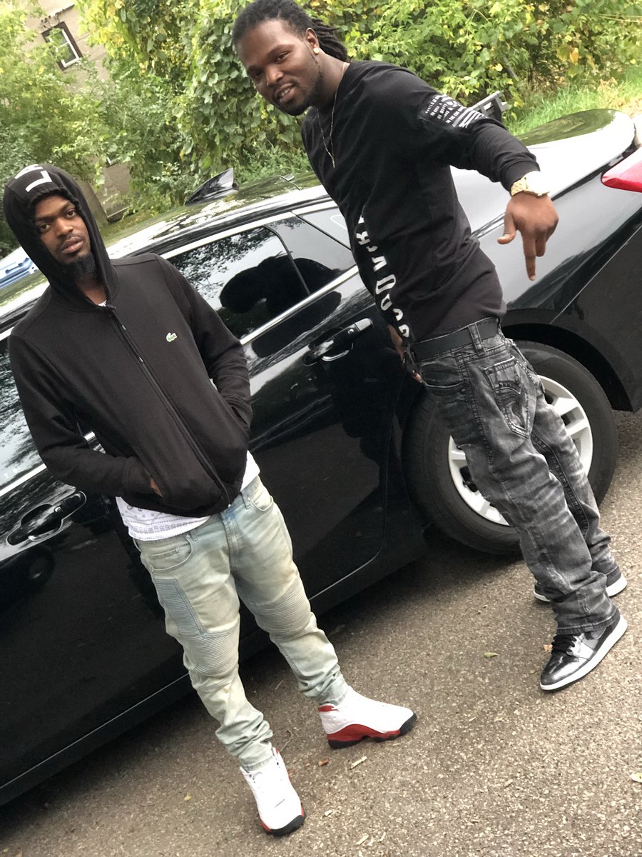 PaperChase321's tweet photo. 🤘🏾nt ⛽️ 👳🏾and ⛽️👇🏾👇🏾💯 https://t.co/bvkUhdoBTc