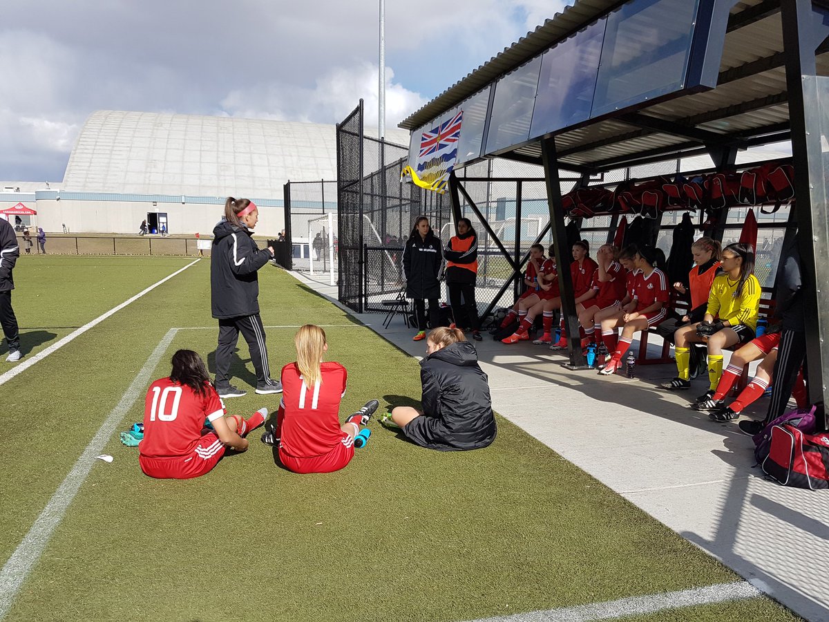 SU2002BCSPL's tweet photo. Half time...1-0 @SurreyUnitedSC. #energy #teamwork #U15Cup #nationals2017 https://t.co/5IVRLsz4GG