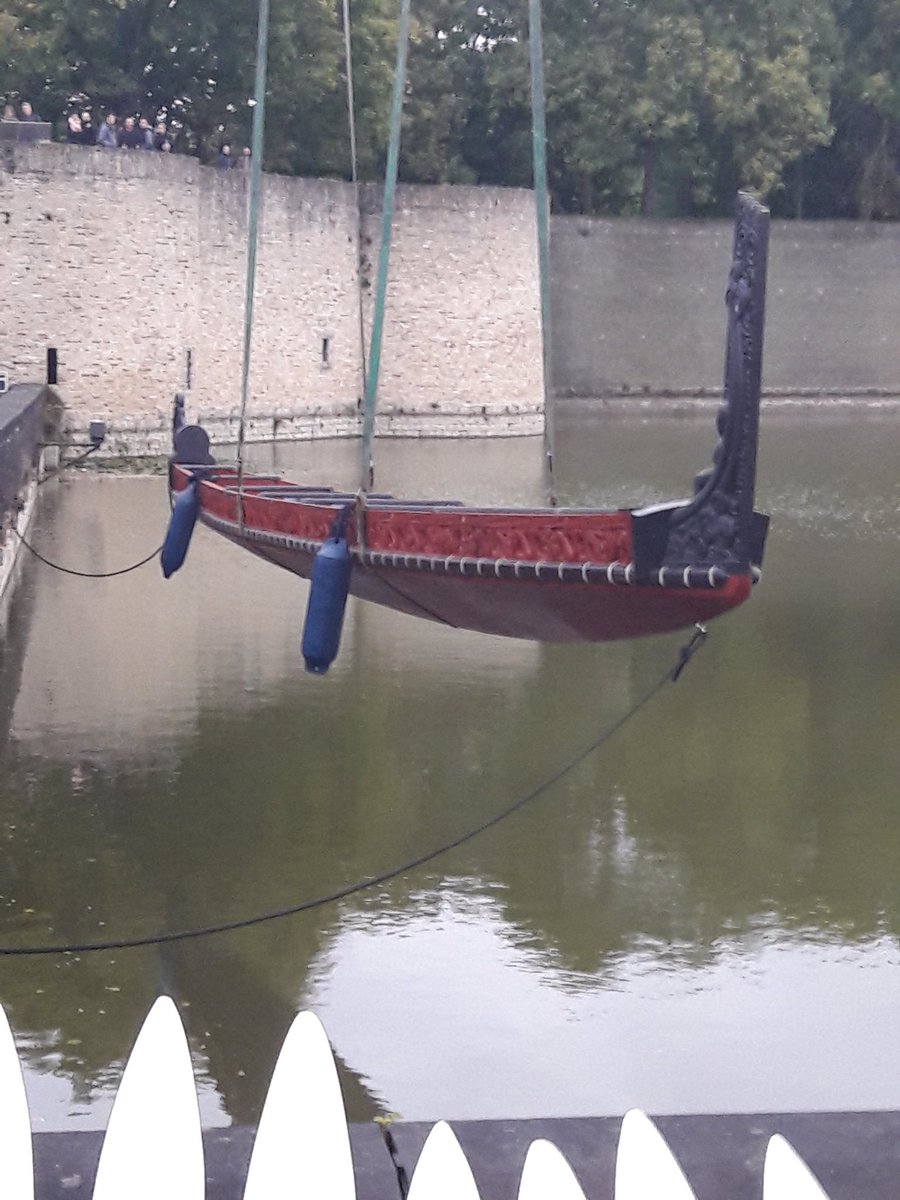 NZinBelgium's tweet image. Te Hono ki Aotearoa sees waters of Ieper for the first time. Looking forward to the waka taua in full flight on Wednesday! @StadIeper