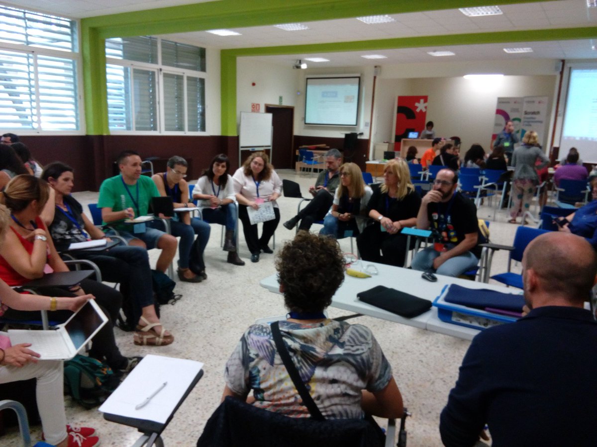 pauetc's tweet image. Jornada genial de motivació i formació. Molts docents q porten pensament computacional a l&apos;aula. Creixem!!!
#ScratchChallenge #forçascratch