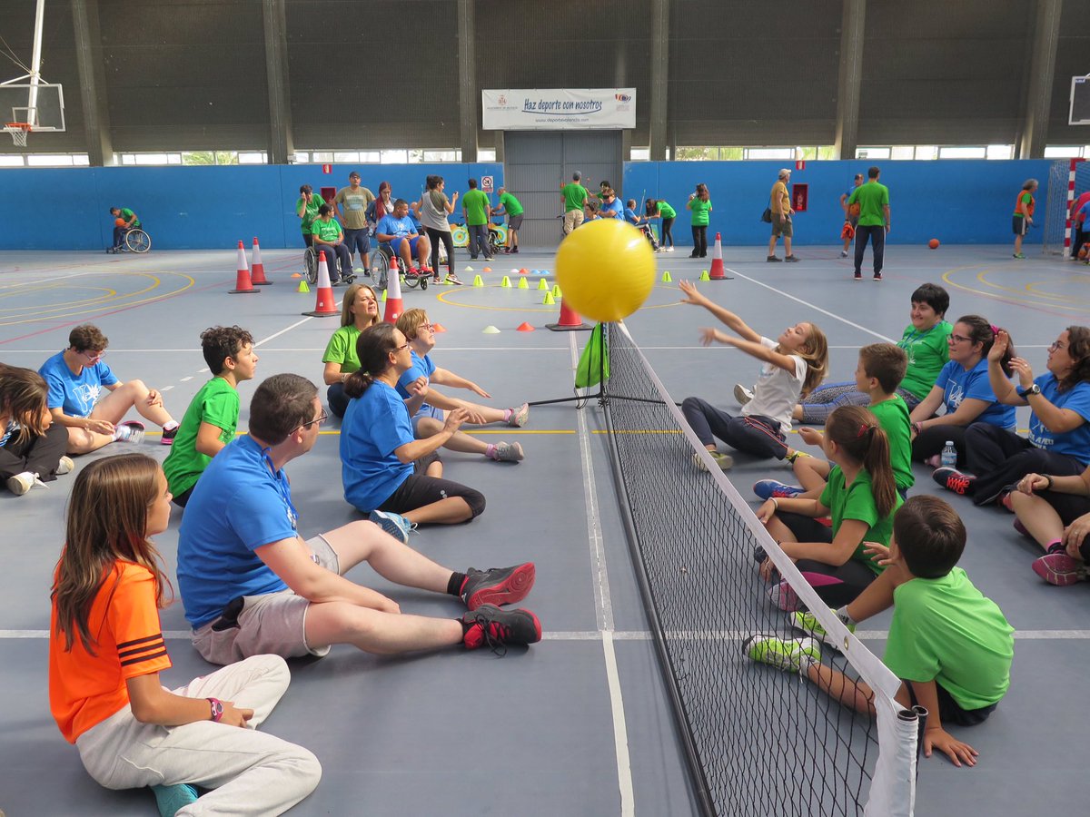 patcorrons's tweet photo. Jornada de deporte adaptado de los voluntarios de @iberdrola Valencia en el Día Internacional del Voluntariado #sumateasumar https://t.co/b4BTBxWy6Y