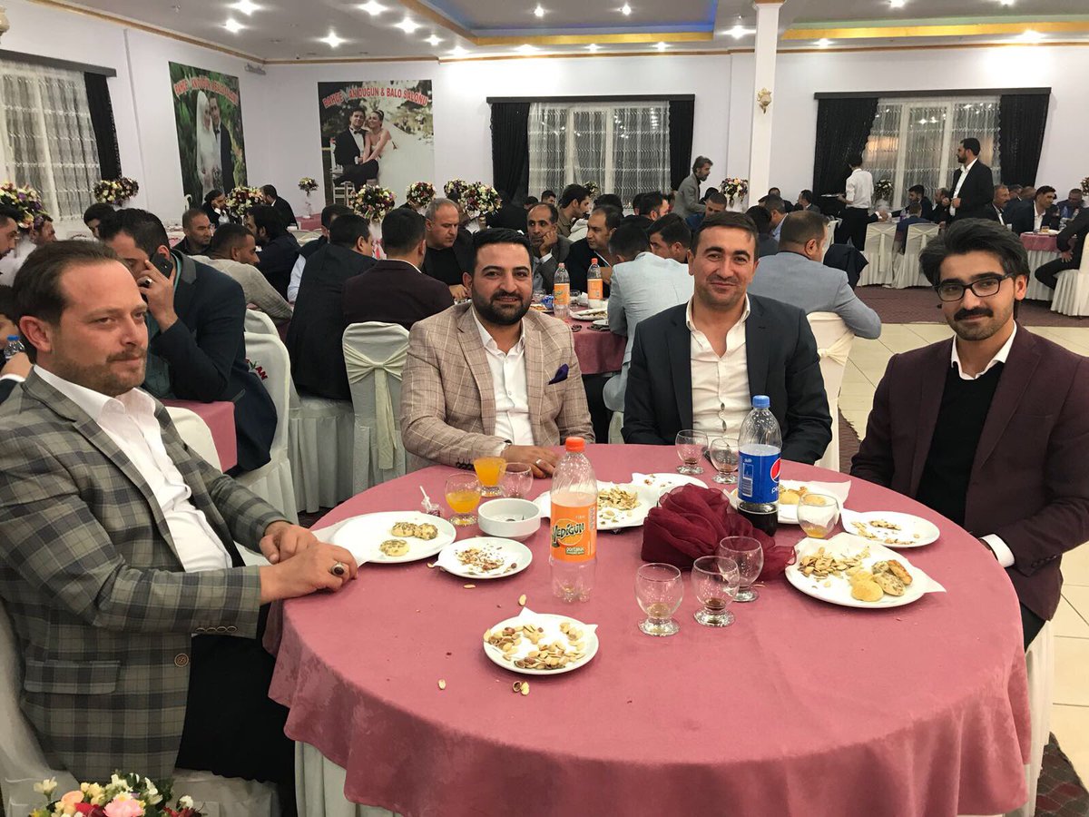 Geçmiş dönem Gençlik kolları başkanı değerli dostum <a href="/eyupacar65/">Eyüpacar65</a> kına gecesine katıldık. Rabbim Mesut etsin.darısı <a href="/TaHaCoBaN/">طه</a> başına inşallah