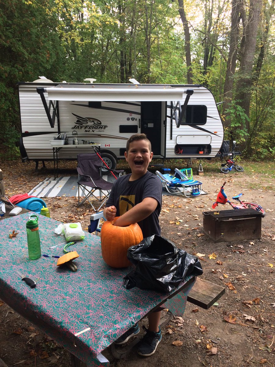 Working on our pumpkin for the pumpkin carving contest <a href="/PointFarmsPP/">Point Farms PP</a>.  #TurkeyHalloweenWeekend