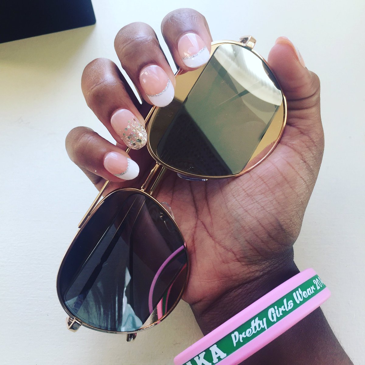 UTimPRESS's tweet image. Pretty girls love pretty nails! Only $6 at the campus Walmart. You'll receive a discount w/ the coupon found in your sample. 😉 #ad