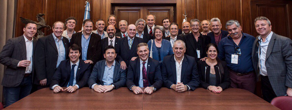FECOBAORG's tweet photo. @CastilloFabianX nuevo pte de @FECOBAORG. Nómina completa de la nueva Comisión Directiva https://t.co/46NDmvW74H https://t.co/UaqMWylBrD