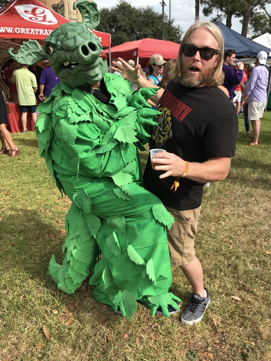 eecctravels's tweet photo. We have had a great day at Funktoberfest. Great craft beer and amazing music & for a great cause!!! #Funk17 #BringDaFunk #PartyWithAPurpose https://t.co/fYboqXHkCz