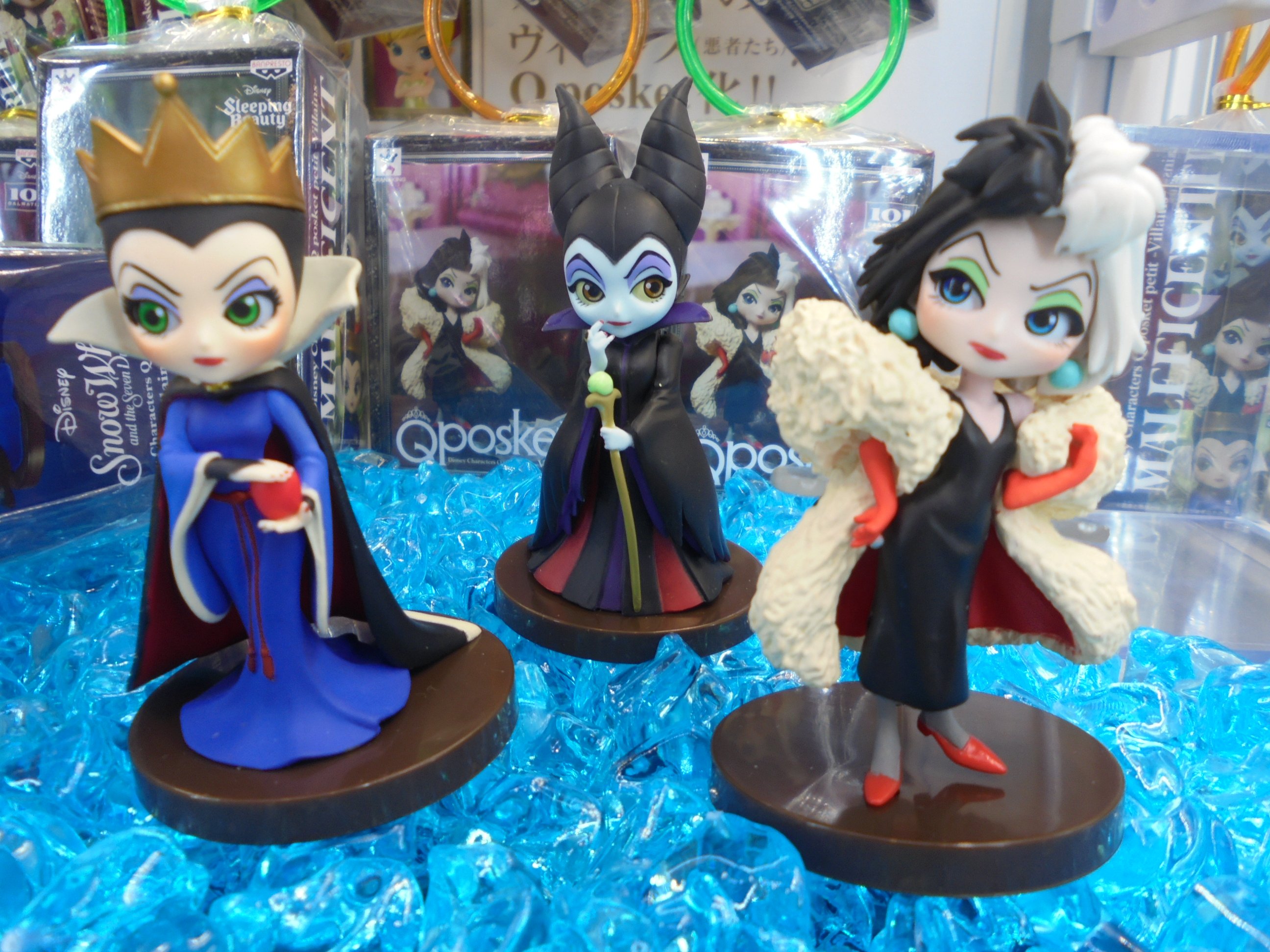 フィギュア クルエラ 101匹 ディズニー　エマストーン フィギュア クルエラ 101匹 ディズニー エマストーン