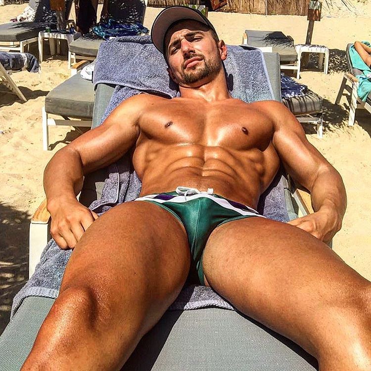 pacocutler's tweet photo. #hotHunk #laydown #gettingtan #sweatmuscle #nicechest #beard #muscleHunk https://t.co/s52BeMWoEJ