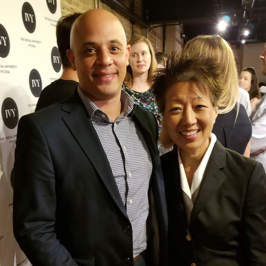 davematthewjr's tweet image. It&apos;s not very often that one is afforded the opportunity to meet and share view points with a leader within our co… ift.tt/2hTdkZJ