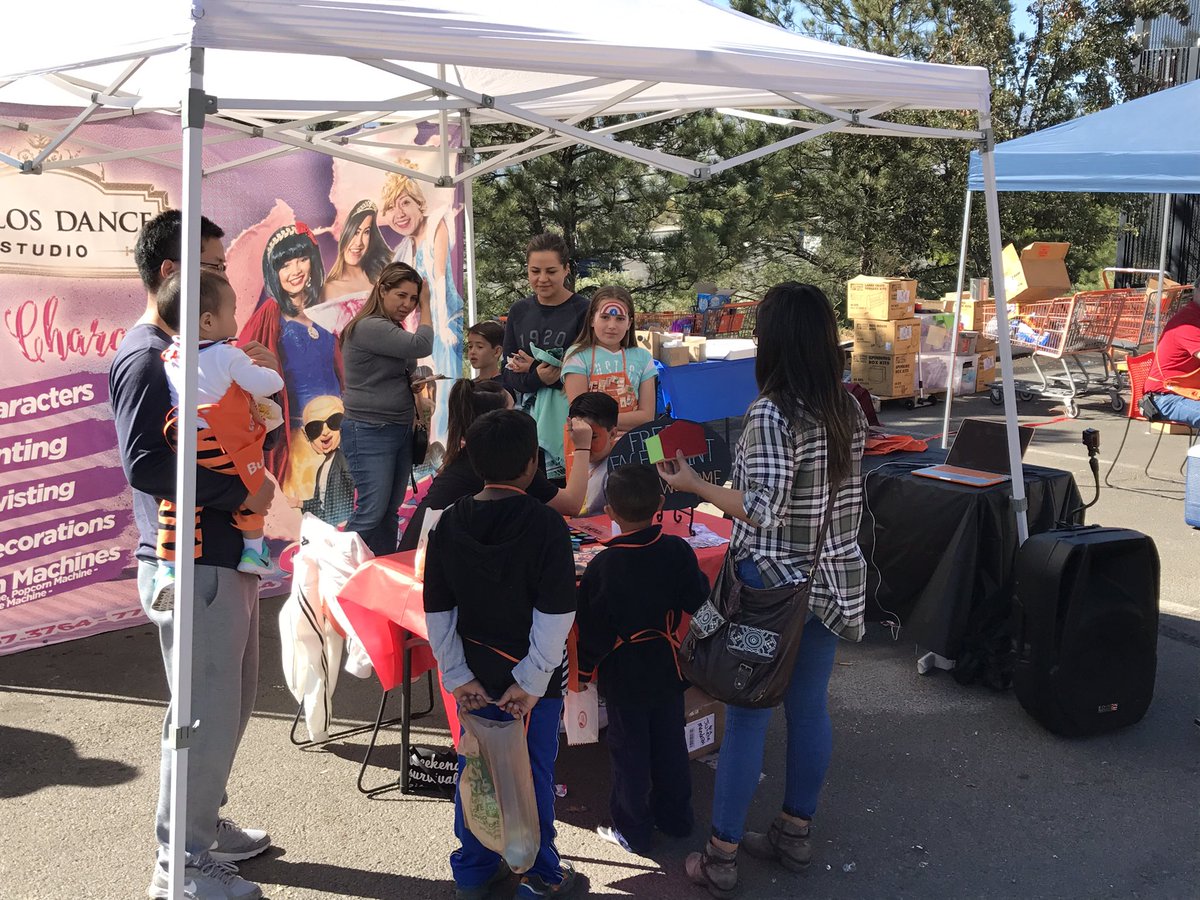 designertod's tweet photo. Fire safety month!
#3304andmore 
#Pacnorthproud #renofirefighter https://t.co/pte9CO348t