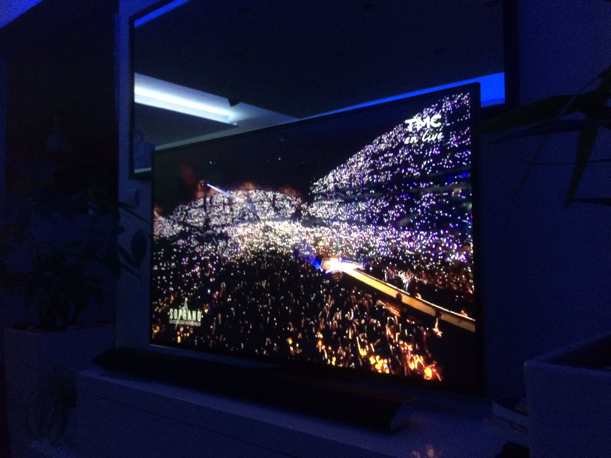 La maladie ... les étoiles de l'espoir... rouler vers..chanson qui ns ramène ts à 1souvenir pensée <a href="/nikosaliagas/">Nikos Aliagas</a> tendresse #SopranoLeConcert