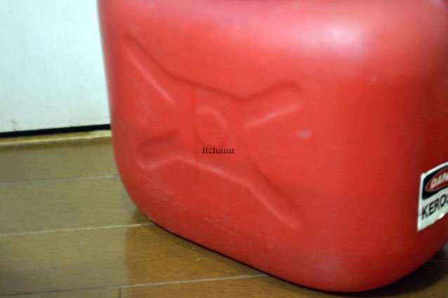 Itchann パラフィンオイルと灯油で作るエコなランタン燃料 煤なし燃焼を可能にする比率とは T Co Uu5agss4t0 何がなんでもキャンプだし ５対５は煤が出る 比率１ ２だと 雪丘工房 ノーザンライツ