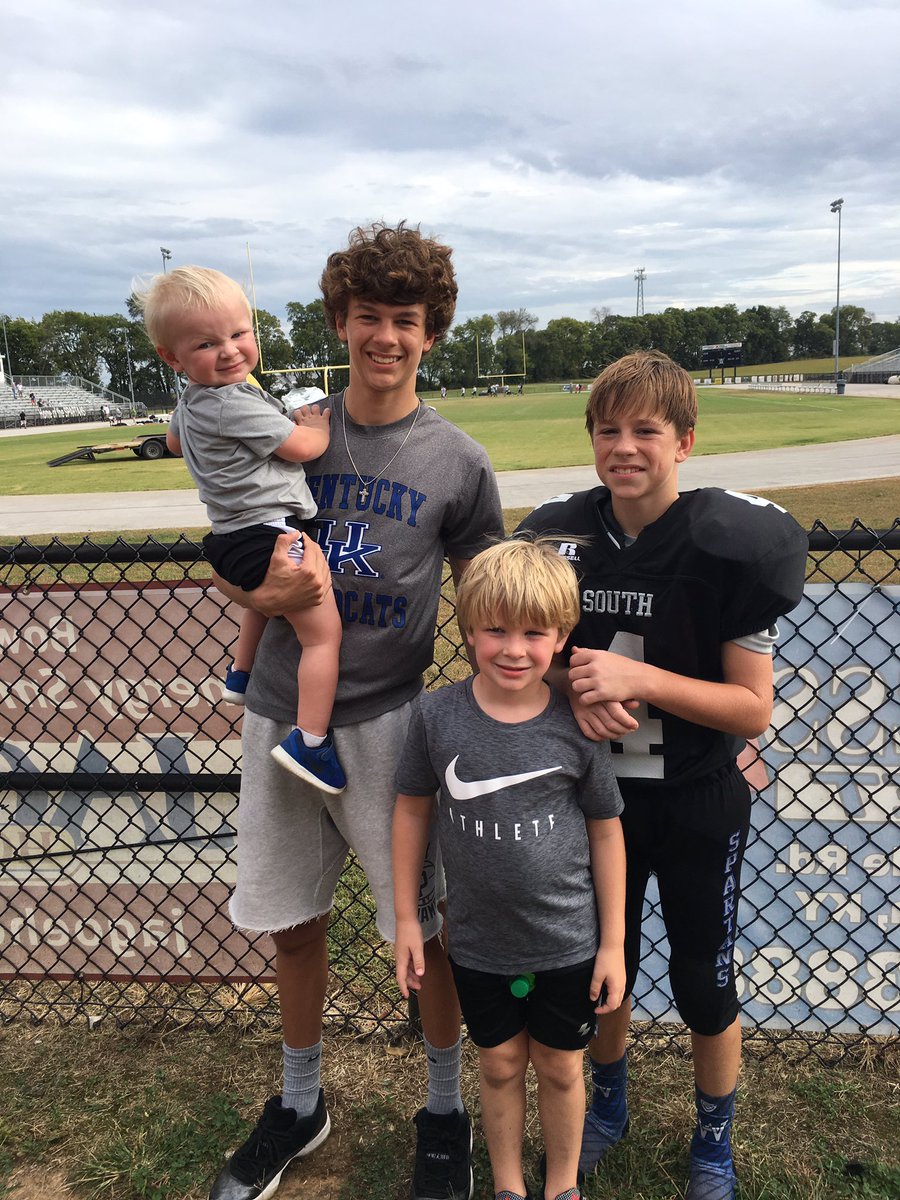diligenthealth's tweet photo. Tyler 🏈 SouthWarren 8th #nephewfun https://t.co/n6cNYt3AsU