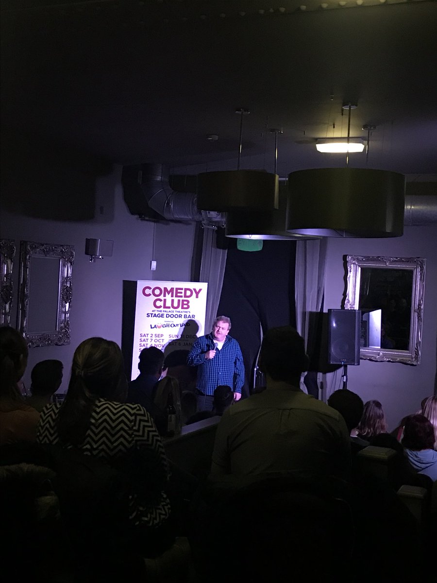 TheStageDoorMcr's tweet photo. It’s comedy night! We’ve had funny man John Hastings, the genius that is @simonlomas and now we have the brilliant @RaymondMearns!! #comedy https://t.co/pZRes3nCpI