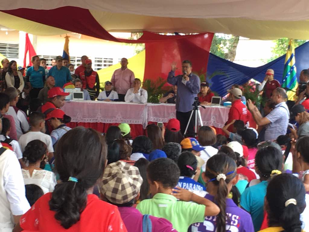 .<a href="/JauaMiranda/">Elías Jaua</a>: El pueblo no puede permitir que se pierda la República goo.gl/UHRsoR <a href="/NicolasMaduro/">Nicolás Maduro</a>