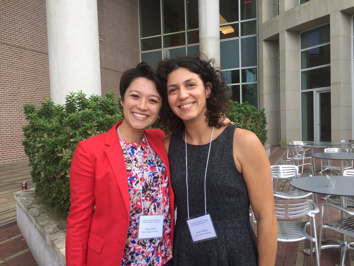 naomitjaden's tweet photo. Trainor lab reunion at #SWSDB17 @ScienceStowers https://t.co/44R8MdUjJj