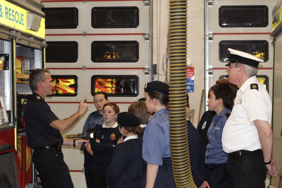Abingdon Unit visit the local fire station thanks to Lee for his time and experience the cadets really enjoyed the visit