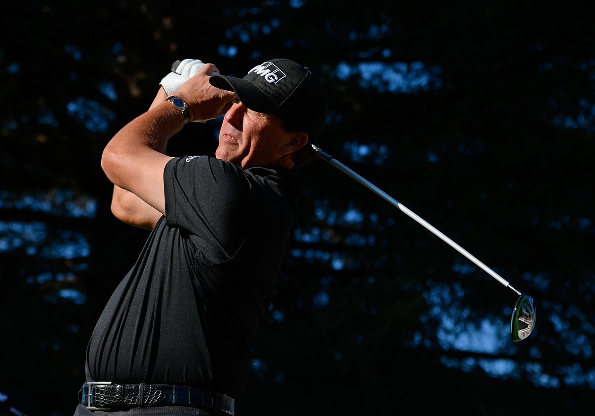 PGATour's tweet photo. Phil Mickelson's front nine:

Fairways hit: 0️⃣
Birdies: 5️⃣
Score: 4️⃣-under par

He's T3. (3 back) https://t.co/nJAt4zThmJ