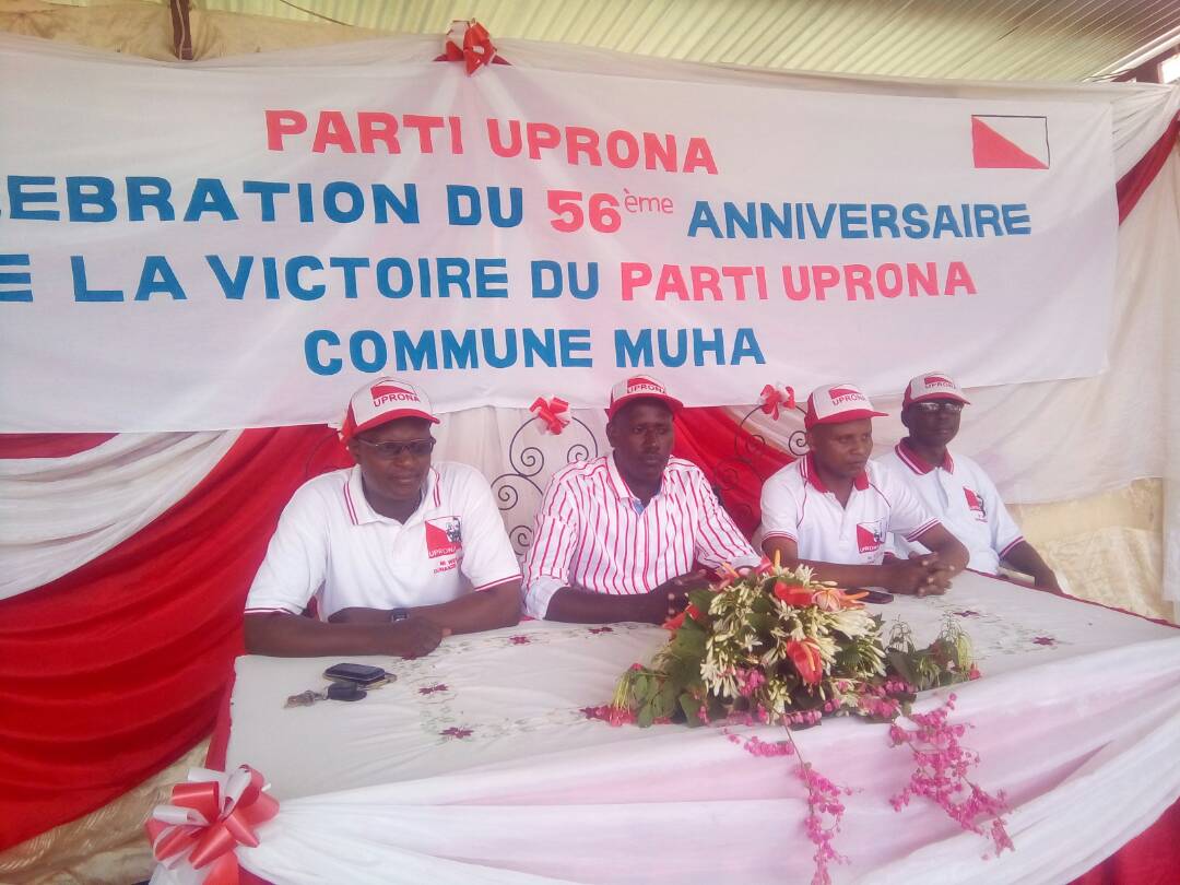 VoixPrince's tweet photo. Le Président du Parti UPRONA a rehaussé de sa présence la célébration du 56ème anniversaire du Parti de l'indépendance en commune Muha https://t.co/nUGp87RceP