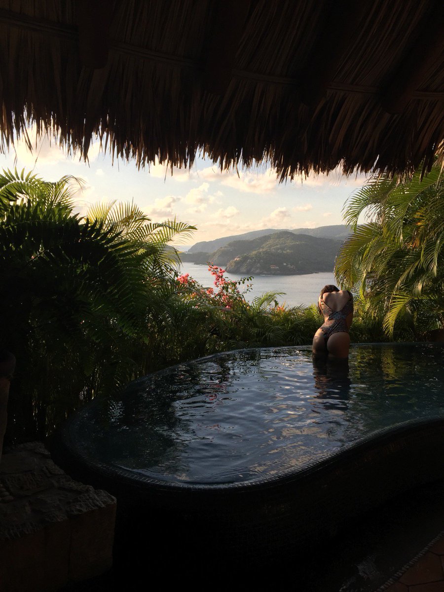 KeilaniMaivia's tweet photo. #GirlsTripViews more from the estate https://t.co/8tIYqgAm4m