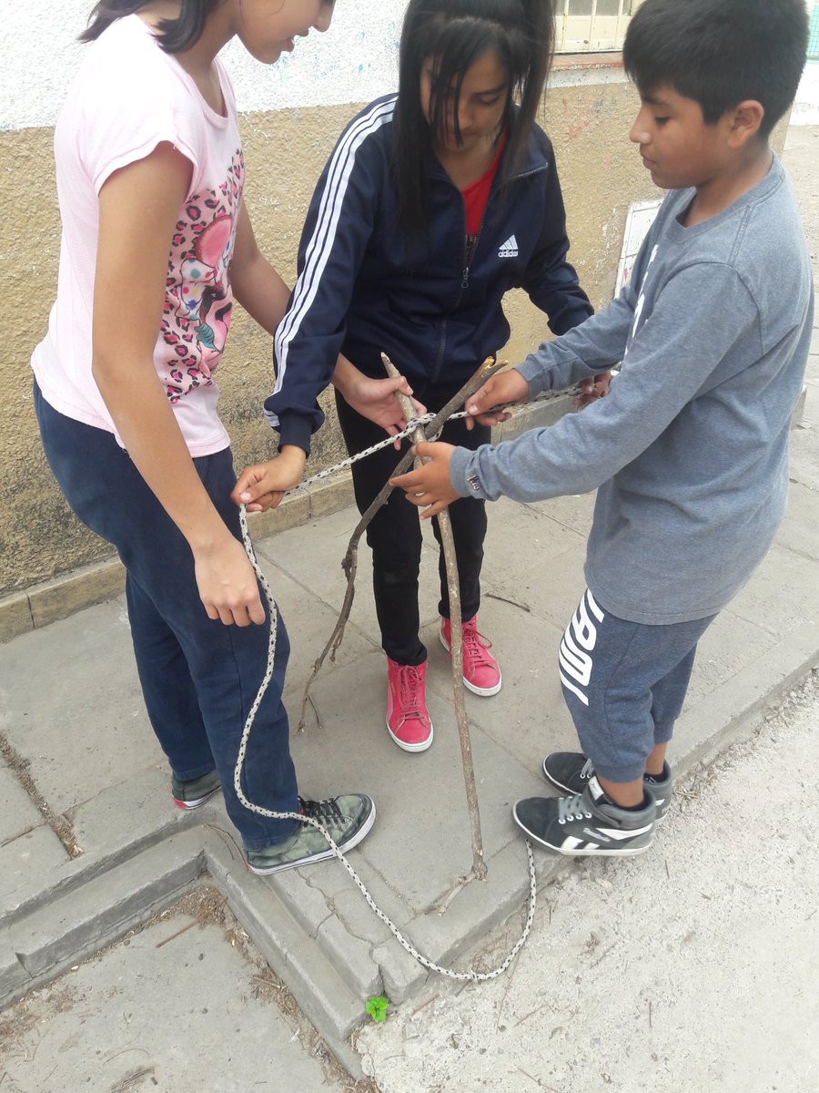 GustavoNavEdFis's tweet photo. CAI N°1 Esc Pedro Palacios. Tecnicas de campamento, Armando Refujio @GabyMoyata  @patriciapinasco  @AlancayDel https://t.co/5Tb931HeU9