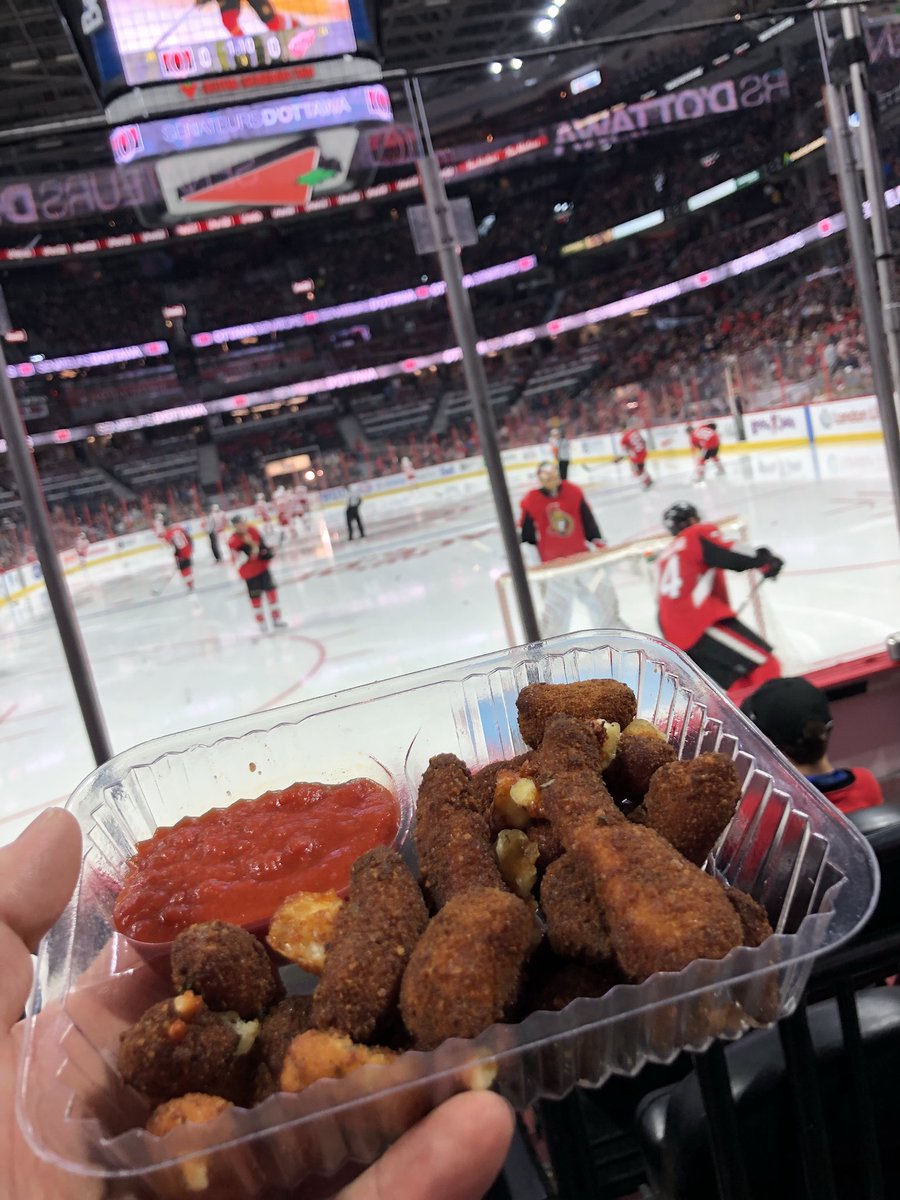 grclermont's tweet photo. @PopCurds going down at @CdnTireCtr https://t.co/hpXXrtOwUv