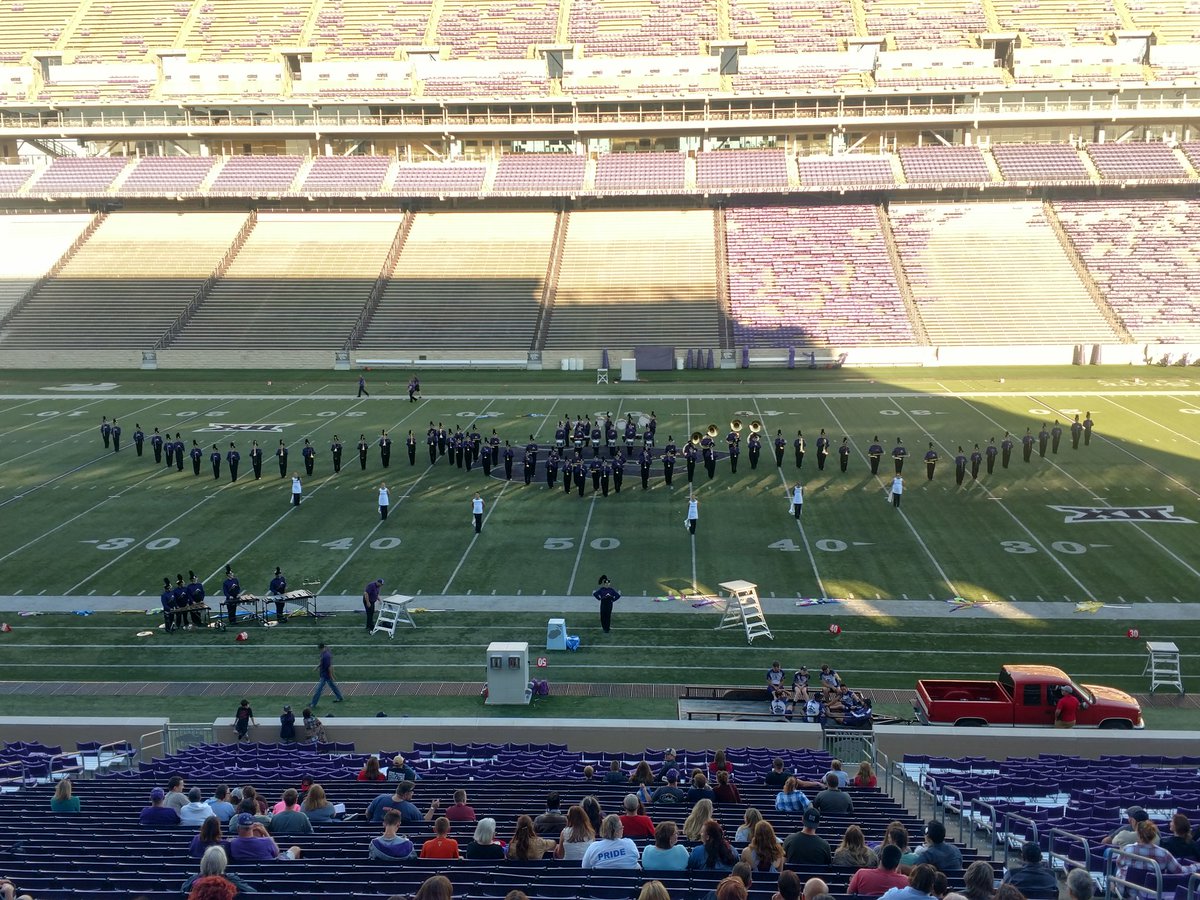 jtarkman's tweet photo. Go Bulldogs! #CSMF2017 @ArkCitySchools @achsbulldogs @ArkVG https://t.co/Wh1WhFfL5Q
