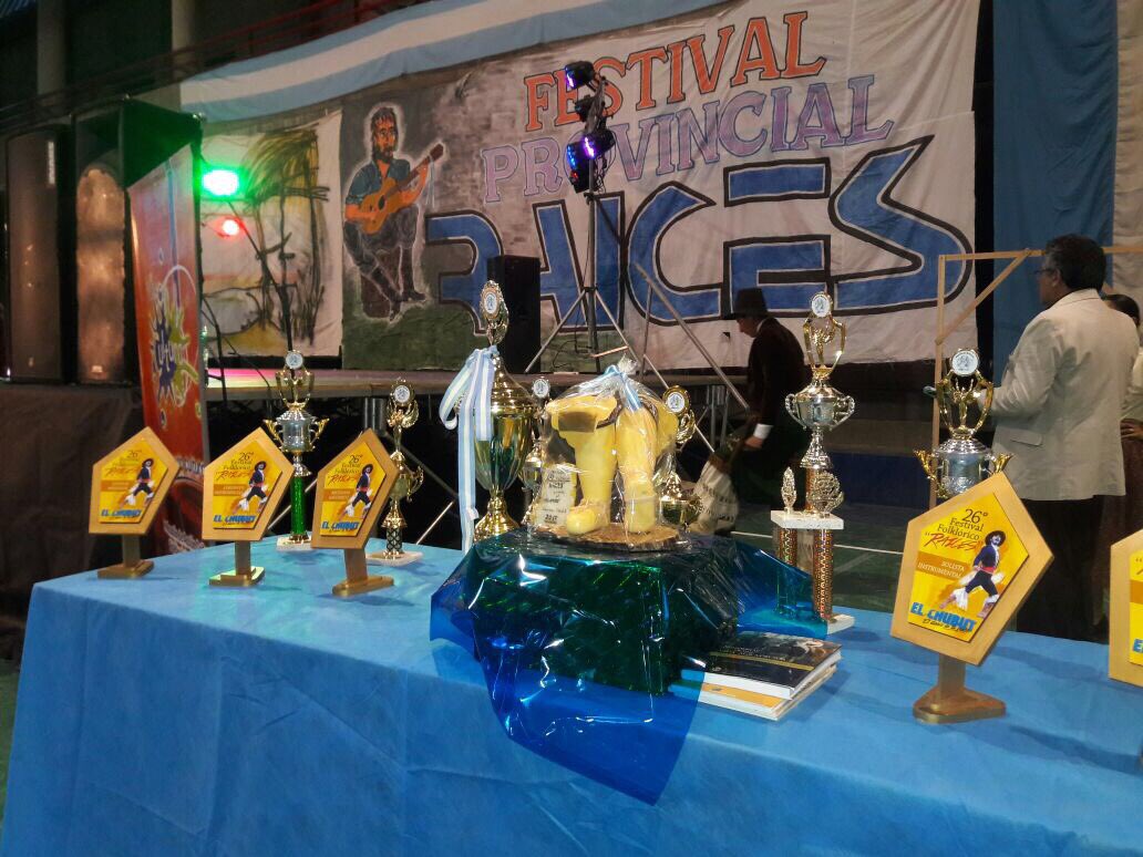 TWMunicipalidad's tweet photo. #AhoraTrelew #PreLaborde Festival Provincial del Malambo. Parroquia Nuestra Señora de la Paz, barrio San Martín. https://t.co/MCBvjB3xWf