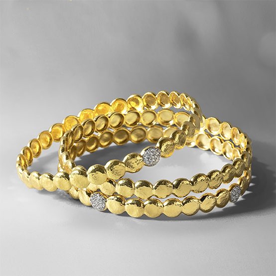 GURHANJewelry's tweet photo. A splash of gold can complete any look #GURHAN #Jewelry #Bracelets #LuxuryFashion #24kGold #SpellCollection
https://t.co/6CMHXonz26 https://t.co/aKIPQD8L0k