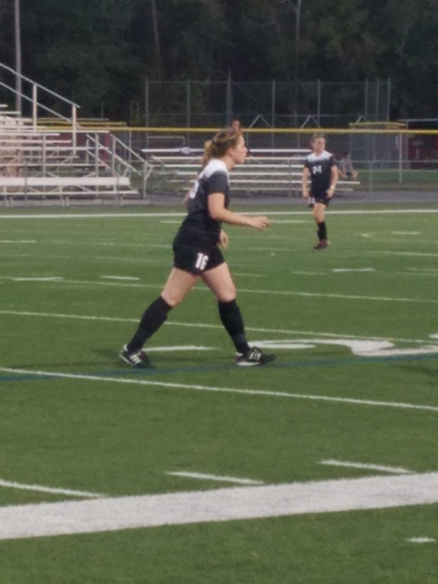 EFSCPower's tweet photo. Our girl @efiore12 getting into the action at King's College https://t.co/3nLc9fsdWR