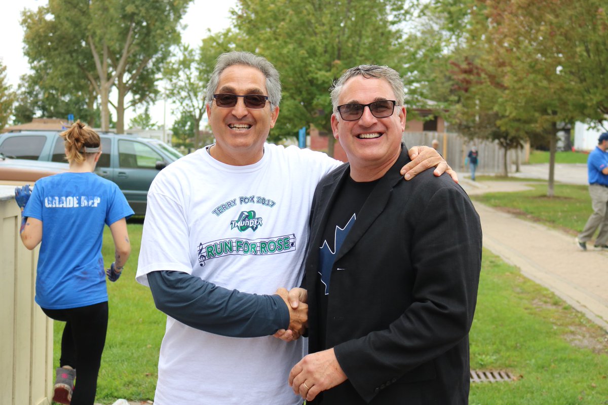 CCIwolves's tweet photo. CCI & @SMCSSThunder coming together for Terry Fox! We are making a World of Difference! #RunforRose #CCIamrunningfor https://t.co/Kqulf4Etqh