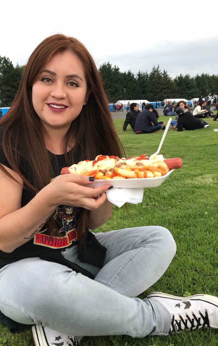 Maria_Rubi_'s tweet photo. #ROCKFESTMX 🤘🏻🌭 https://t.co/e3kJw831hi