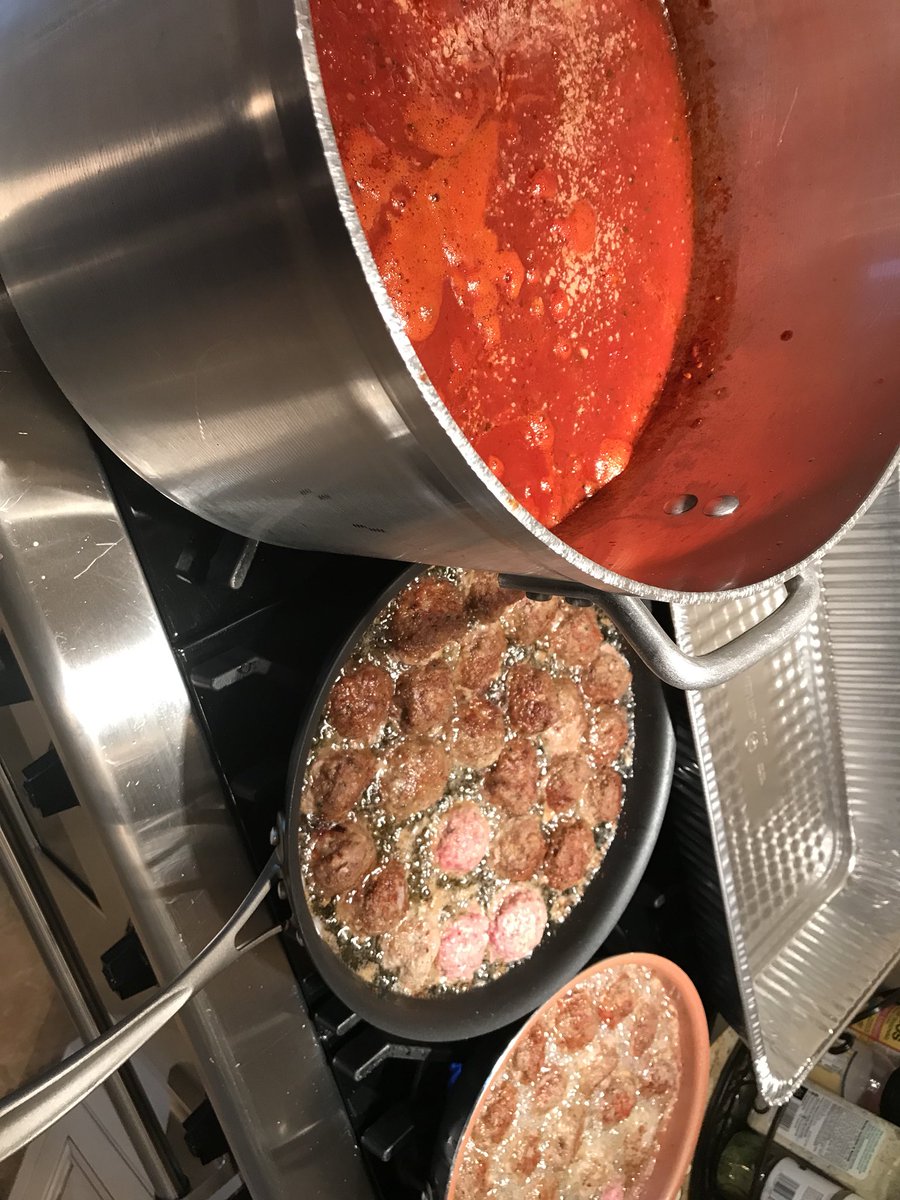 Roddy Valente tweet media