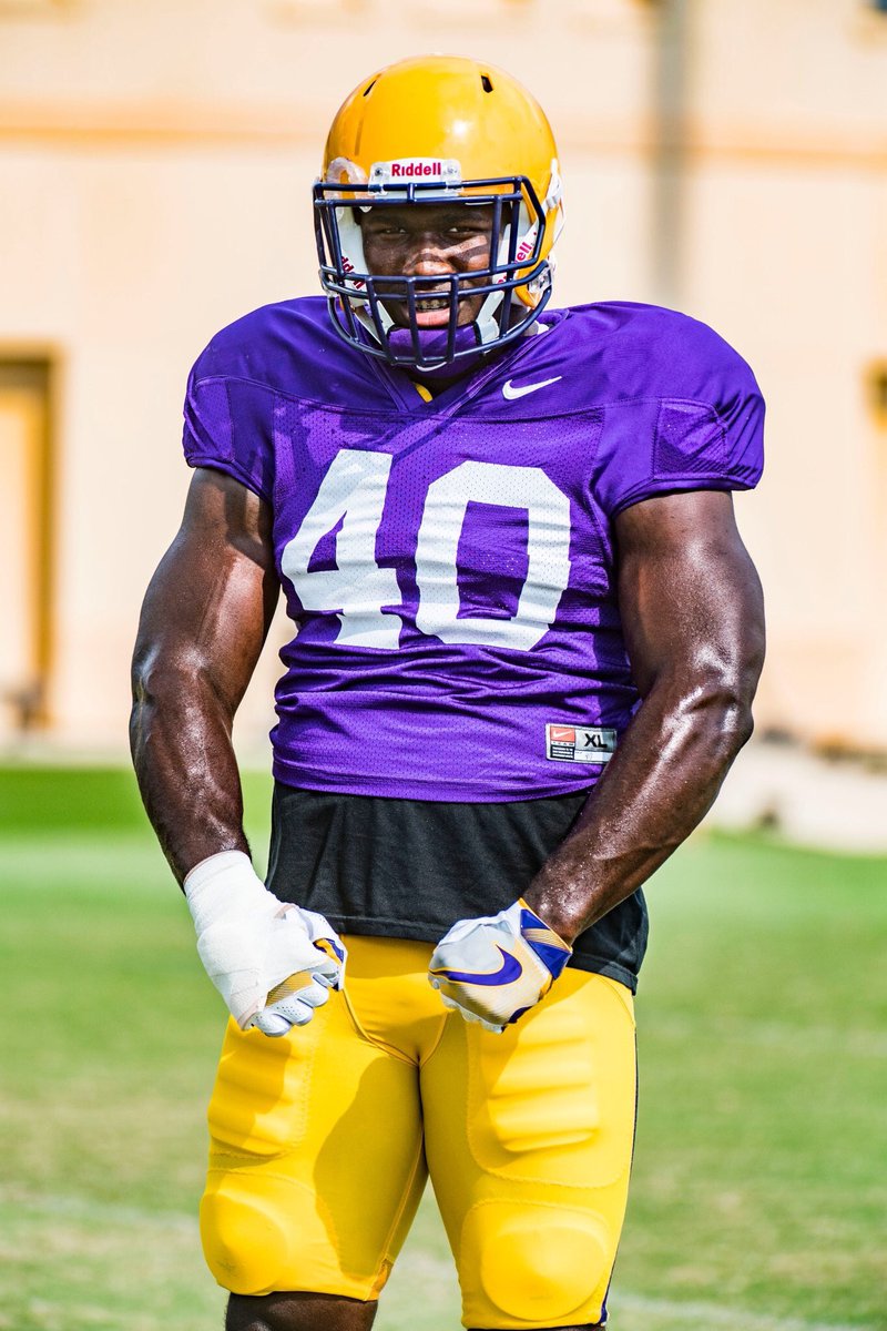 STTDB23's tweet photo. #GEAUXTIGERS #TIGERBAIT #CHOMPONTHAT https://t.co/hfkfNetkyt