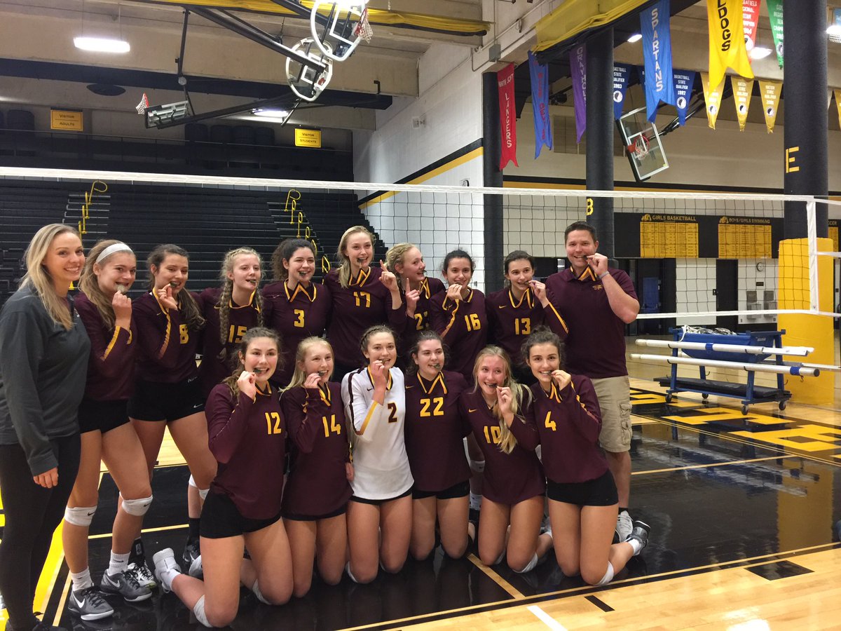 Hawk Volleyball tweet media