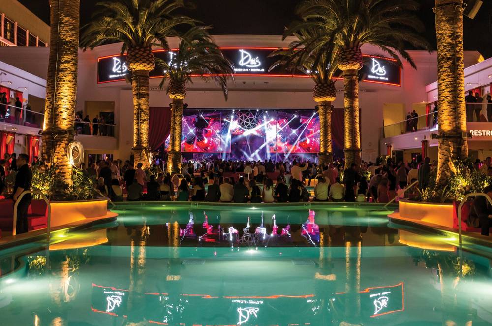 Don't be late for tonight's party, doors open at 19:00! We hope to see you all there!! -CCP #EVEVegas team